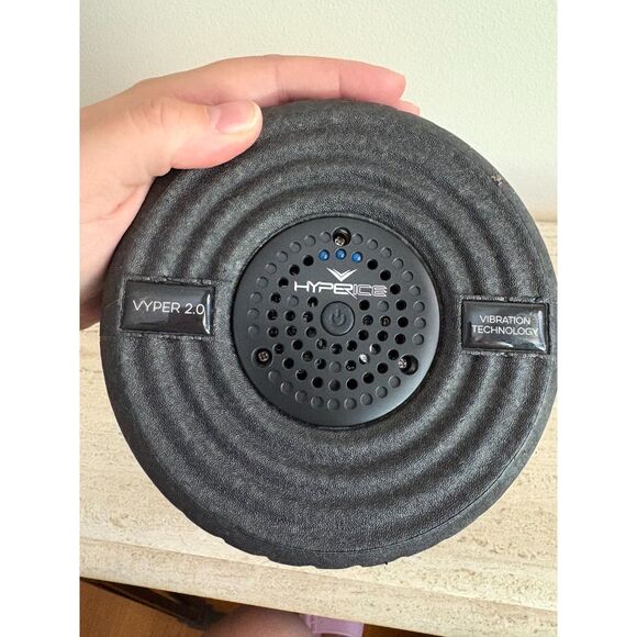 Hyperice Vyper 2.0 Vibrating Foam Roller - Picture 4 of 5